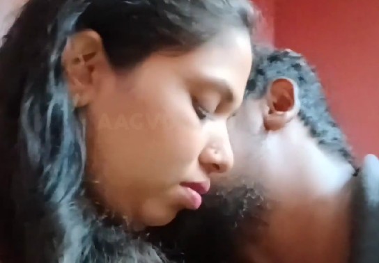 Bengali girl ki pehli baar gaand chudai Uncut porn
